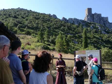 VISITES ÉPIQUES AU CHÂTEAU DE QUÉRIBUS VISITES ÉPIQUES AU CHÂTEAU DE QUÉRIBUS