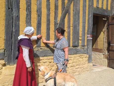 Les Étonnants Patrimoines  : Le Moyen Âge sur le bout des doigts par Corine Vervaeke