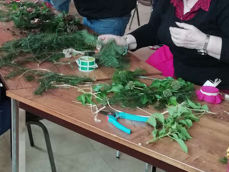 Fabrication de cadeaux et de décorations de Noël - Salle des fêtes de Fervaques