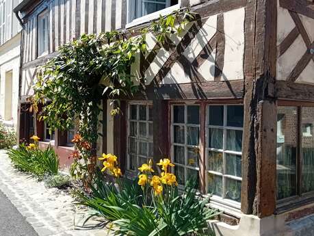 Visite guidée d'Orbec, ville du pan de bois. Découvrez Orbec charmante Petite Cité de Caractère !