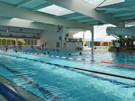 Leçon de natation au Centre aquatique Le Nautile