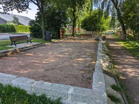 Terrain de pétanque - Bords de La Touques