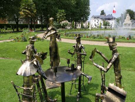 Exposition "L'âme des métaux" de Jean-Alexandre Delattre au Jardin de l'Evêché Exposition "L'âme des métaux" de Jean-Alexandre Delattre au Jardin de l'Evêché