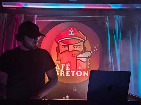 Réveillon du Nouvel An avec BPM Dj Gab au Café Breton !