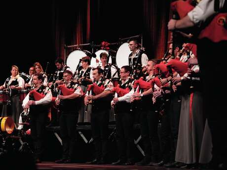 Concert de l'ensemble de la formation du Bagad de Perros-Guirec  par le Bagad Sonerien Bro Dreger☘️