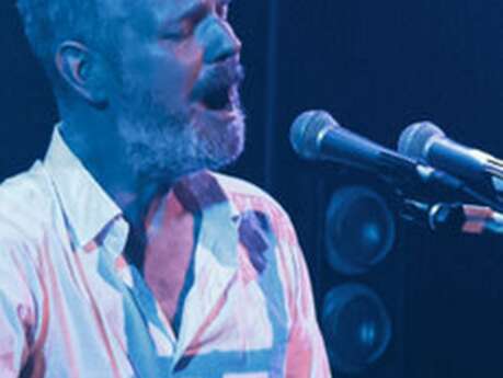 Matt Elliott, folk apatride