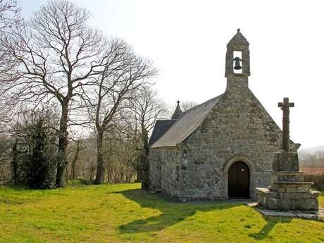 Chapelle, fontaine et croix de la Trinité