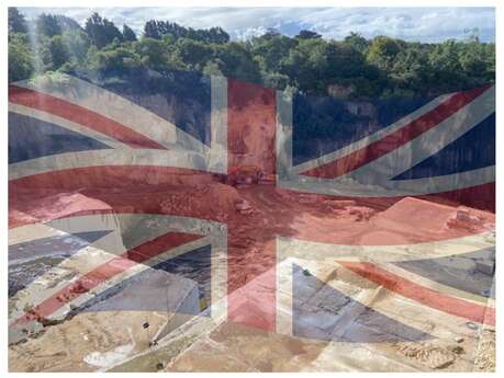 Visit a pink granite quarry, in English !