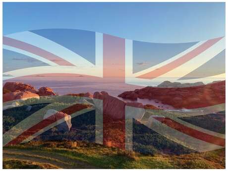 Explore the history and wildlife of the Pink Granite Coast at Ploumanac'h, in English !