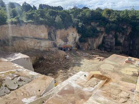 Visite d'une carrière de granit rose