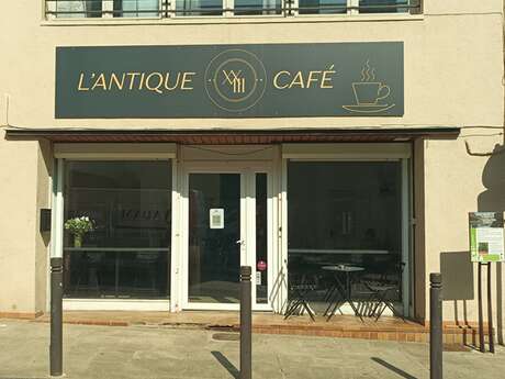 L'Antique XXIII Café