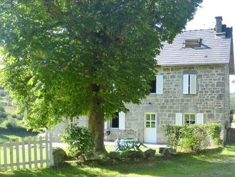 Location Gîtes de France - BANIZE - 6 personnes - Réf : 23G905