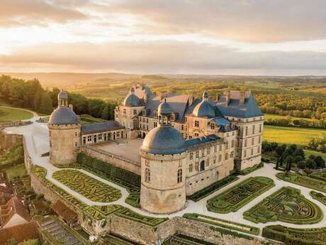 Visite privée du château et dîner dans la cour d’honneur