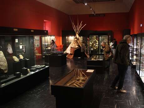 Les vacances au musée : La parure préhistorique