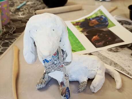 Sculpture en papier mâché