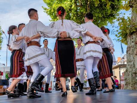 45ème Festival Cultures aux Cœurs : Hymne à la paix et grande parade