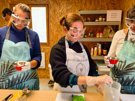 Atelier DIY « Mon 1er savon » ou « Cosmétiques au naturel » (En fonction  des demandes)
