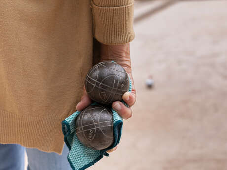 Concours de pétanque