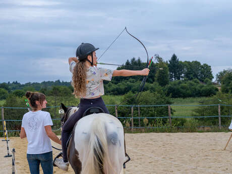 Stage tir à l'arc à cheval