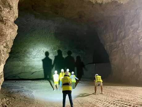 Visite des carrières de chaux