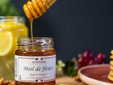 Accueil à la Ferme : Apiculture à Saint-Aulaye et Abbaye de la Tappe à Echourgnac