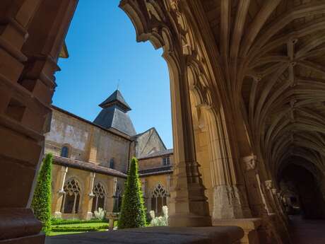 Cloître de Cadouin