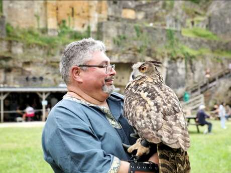 Présentation de la fauconnerie, les us et coutumes - Châteaux en fête