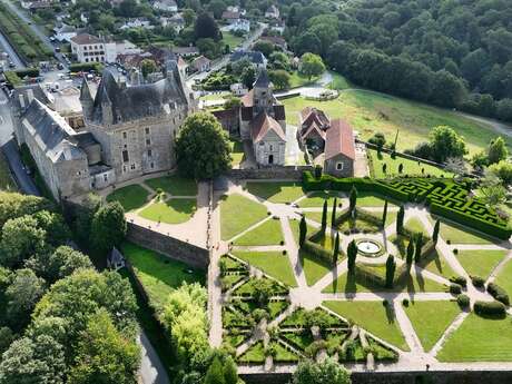 Visite guidée du Château et des jardins - Château en fête