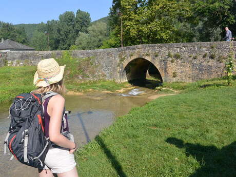 Pêcheur sur la Vézère - de Condat-sur Vézère au Belvédère de l'Escaleyrou