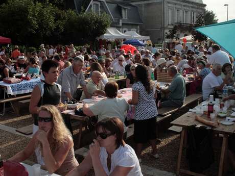 Les Festines : Marché nocturne avec producteurs et animations