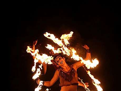 Visite théâtralisée et soirée feu nocturne