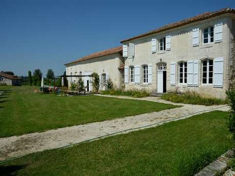 Château Clauzuroux - Gîte de l'Orangerie