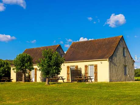 Camping d'Auberoche GITE 4