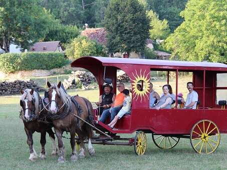Camping à la ferme Les attelages de Monsacou