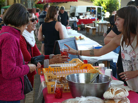 Marché Gourmand à Saint-Julien-de-Lampon