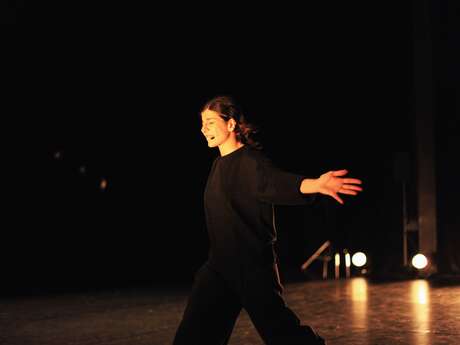 Agora Pôle National Cirque - I'm deranged / Compagnie Grosse Théâtre - Mina Kavani