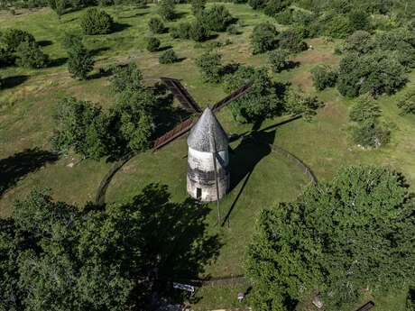 Moulin à Vent des Terres Blanches