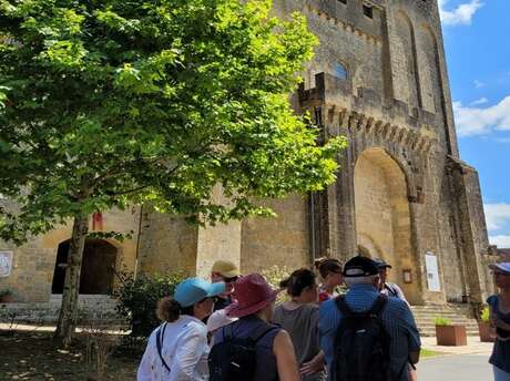 Randonnée Saint-Avit-Sénieur : Plantes d'antan et pierres dorées à Saint-Avit-Sénieur