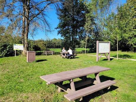 Halte de repos vélos de la Fontpeyre à Sourzac