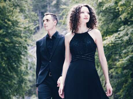 Arcades Musiques | Concert du duo de piano à 4 mains Kalabova - Gugg