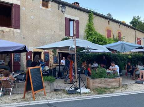 Concert de Kermacha solo l Restaurant le Veilleur d'Urval -