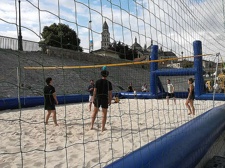 Un été sur les quais - Tournois de Beach Volley