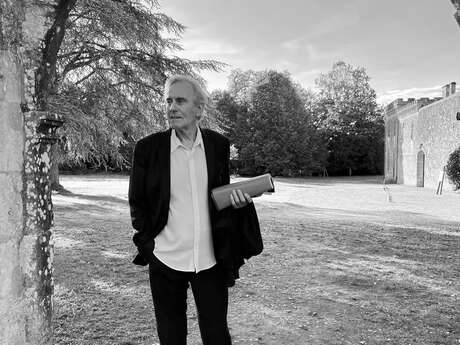 Pièce de Théâtre: "Montaigne Les Essais, Jouir loyalement de son être"