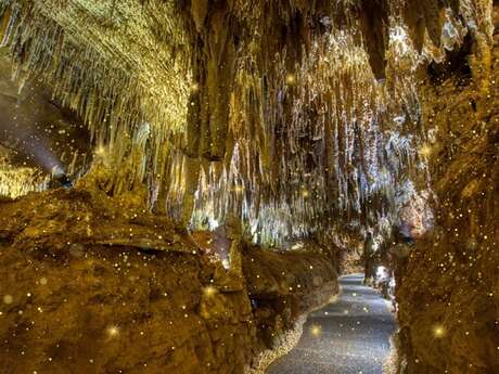 Instants de fées dans la Grotte de Domme