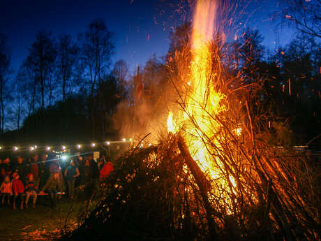 Fête de la musique, marché d'artisans locaux et feu de la Saint Jean