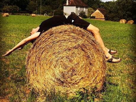 Cours de yoga en été
