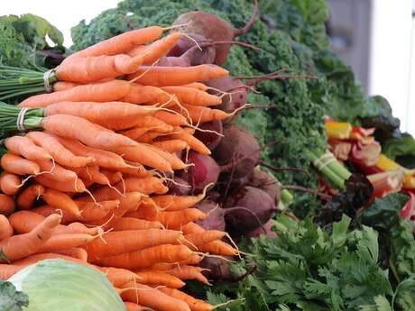 Marché traditionnel hebdomadaire