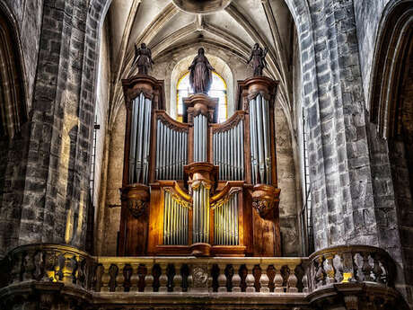 Accompagnement musical de la messe (10h30) et pièces d'orgue suivies du concert exceptionnel (12h30)- 9 siècles d'Art choral