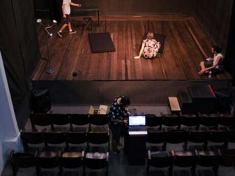 Compagnie : Les Voyageurs de mots « Nos Antigone(s) »