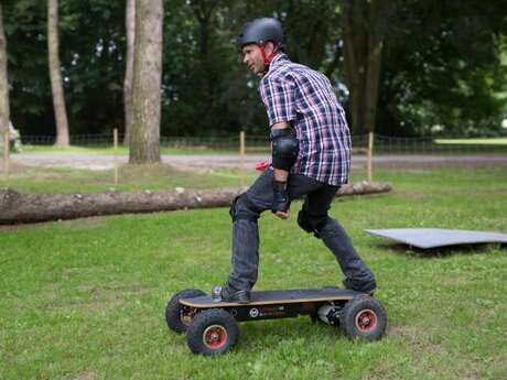 Été actif : Skateboard électrique tout terrain